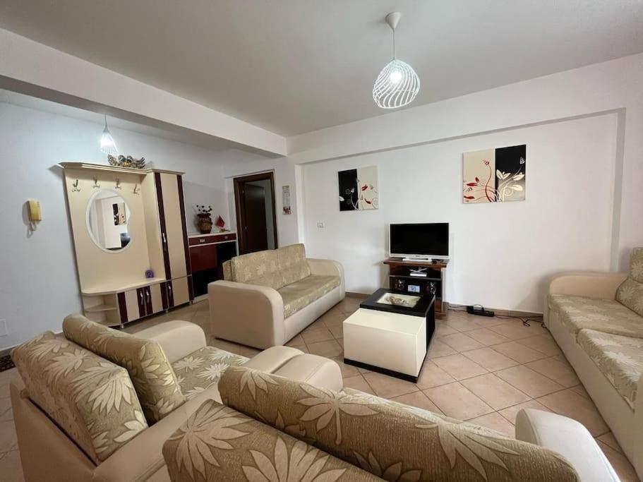 Appartement Spacious Apartment-balcony-close Bus Station-self Checkin 24hr-30 Min Airport